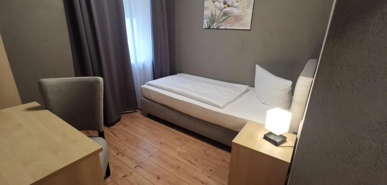 Hotel Gasthof Krone Zusmarshausen Zewnętrze zdjęcie