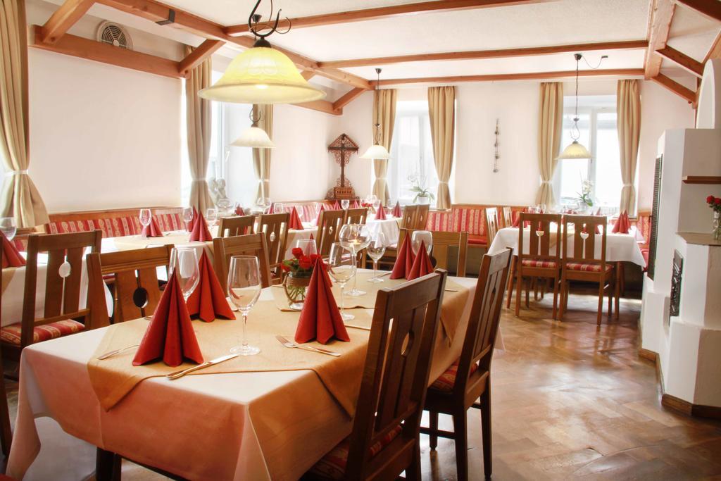 Hotel Gasthof Krone Zusmarshausen Zewnętrze zdjęcie