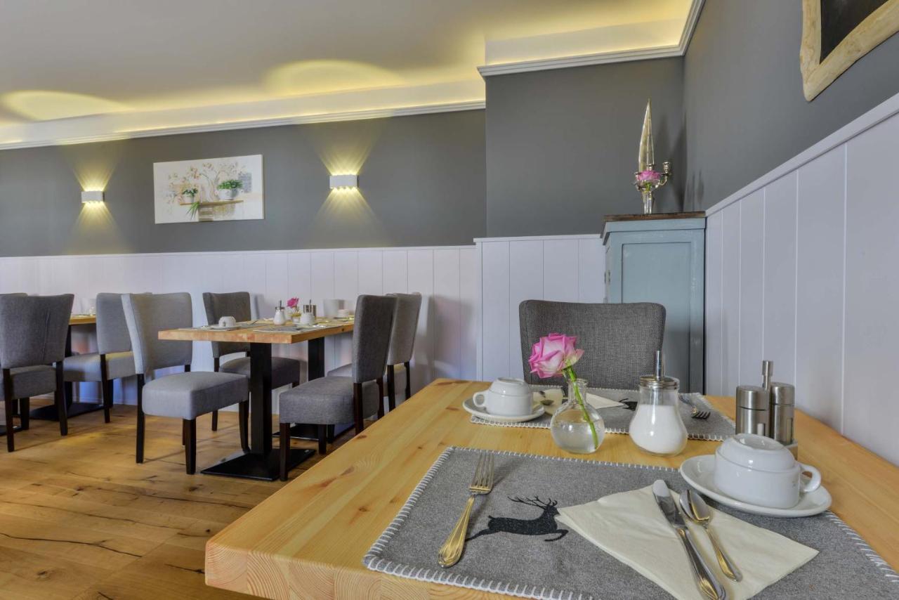 Hotel Gasthof Krone Zusmarshausen Zewnętrze zdjęcie